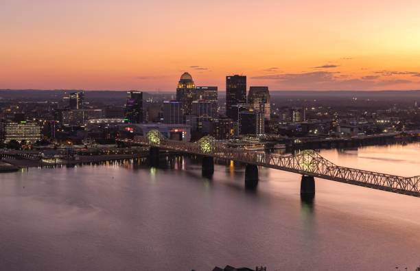 istock Louisville, Kentucky 2185020568