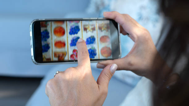 istock illegal bet on smartphone 2185021457