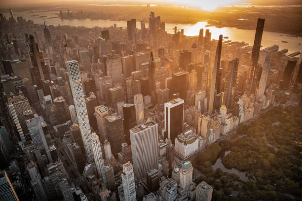 istock Midtown Manhattan at Sunset 2185028815