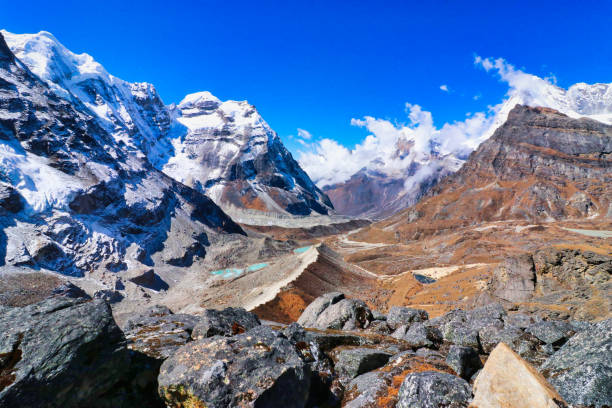 istock Khare Village View,Mera Peak Trek,Nepal 2185040409