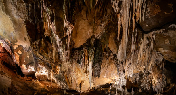 istock Detailed Staligtite and Staligmite decoration in a limestone cave system 2185106641