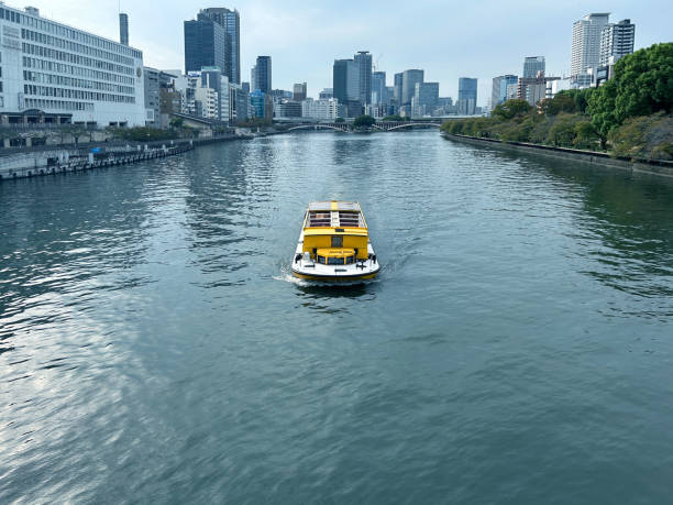 Hotaru, Osaka's yellow sightseeing boat
