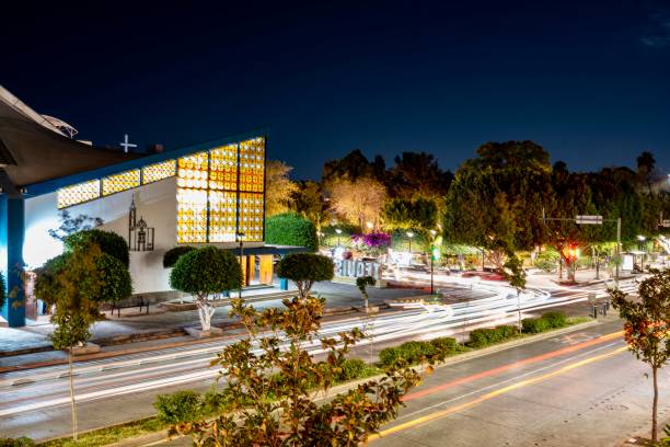 istock Tequisquiapan Garden at Night 2185142682