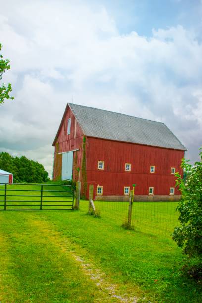 istock Old Red Barn- Clinton Counnty, Indiana 2185177700