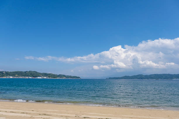 The coast of Gogoshima
