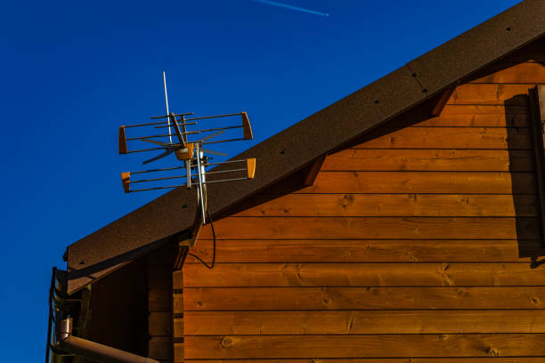 TV antenna (broadcast)