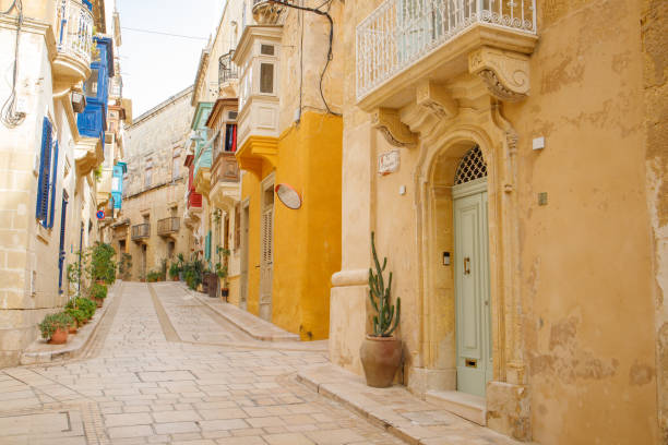 istock Typical maltese street in Birgu old town on Malta 2185219343