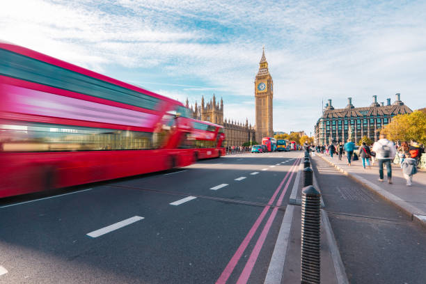 London Big Ben and traffic on Westminster Bridge