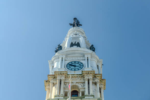 Philadelphia, Pennsylvania. USA - Ago 12th 2024: A Philadelphia City Hall with a large clock on the front. The clock is set at 10:00