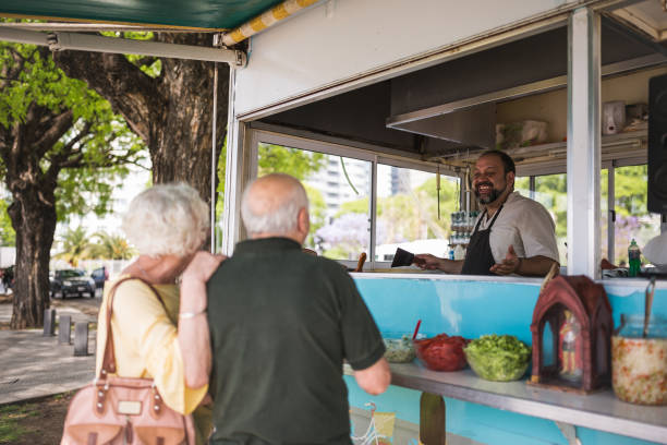 istock Food Truck Ordering in the Afternoon 2185302808