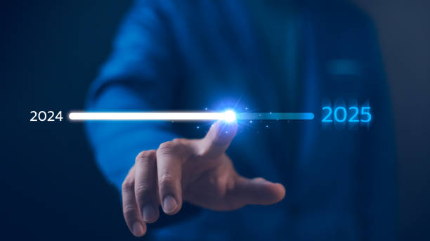 istock Businessman touch on loading progress from 2023 to 2025,Planning and challenge strategy in new year 2024 Concept. New business startup to 2025. New year 2025 is loading, calendar date, end of the year 2185370895