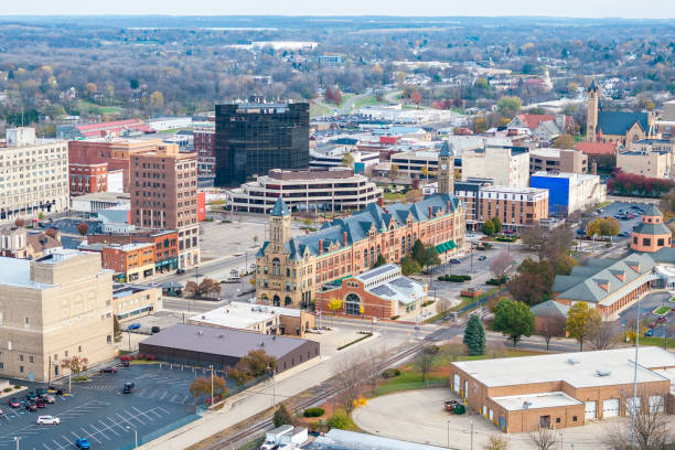istock Springfield, Ohio Cityscape Drone POV 2185458646