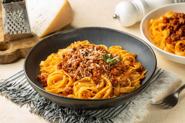 Talharim com Ragu de Carne Cremoso: Abraço no Frio - receita deliciosa profissional - passo 3
