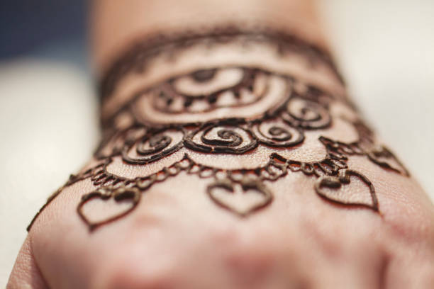 istock henna drawing mehendi artwork Indian culture 2185506962