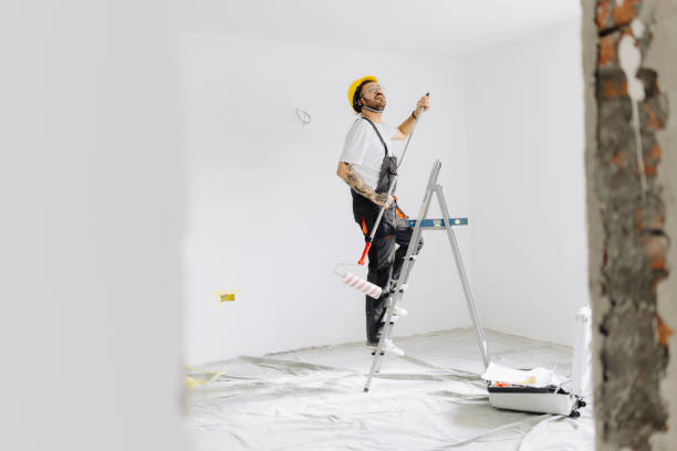 istock Worker man ready for renovation work in new apartment 2185549973