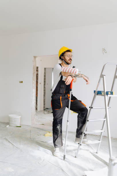 istock Worker man ready for renovation work in new apartment 2185550230
