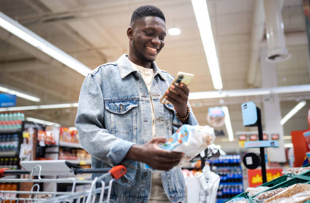 istock My shopping list is on my cellphone 2185608815