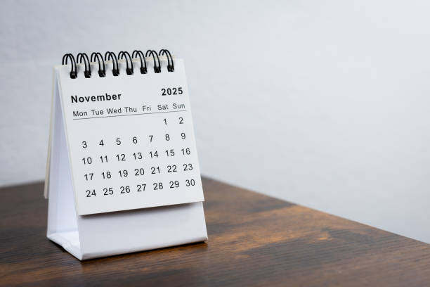 istock November 2025 calendar 2185626090