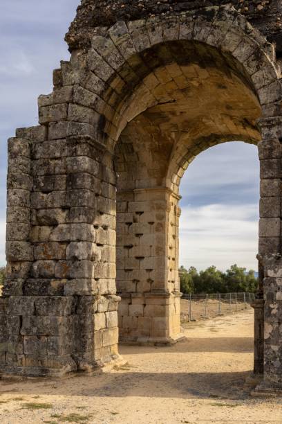 istock Ancient stone archway ruins in a rural landscape. 2185692388