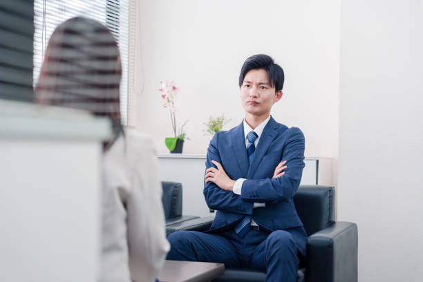 istock Salespeople who are arrogant after negotiations break down. 2185788076