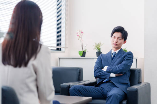 istock Salespeople who are arrogant after negotiations break down. 2185788113