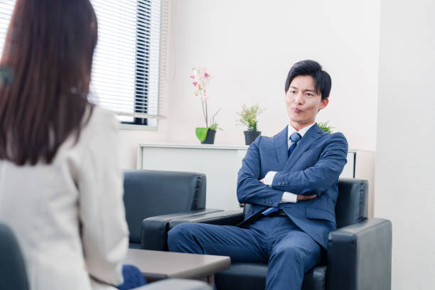 istock Salespeople who are arrogant after negotiations break down. 2185788115