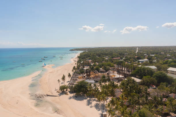 istock Sandbar and beach in Bantayan Island, Cebu, Philippines. 2185808785