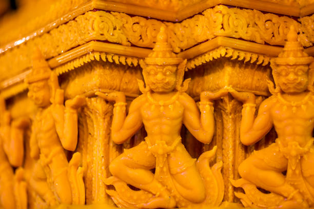 The traditional Prasat Phueng The Bee Castle Procession is an annual event held at the end of the Buddhist Lent season in Sakon Nakhon. It is made from beeswax and candles as construction materials.