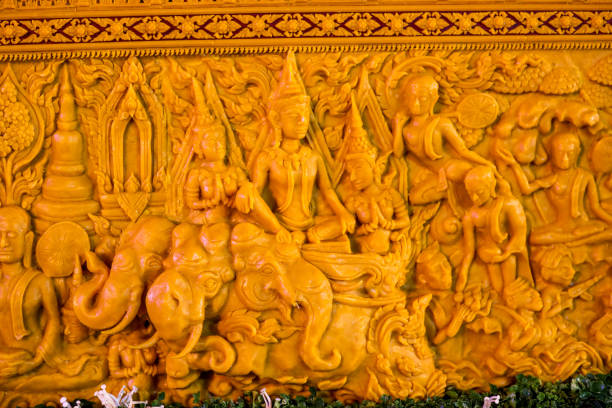 The traditional Prasat Phueng The Bee Castle Procession is an annual event held at the end of the Buddhist Lent season in Sakon Nakhon. It is made from beeswax and candles as construction materials.