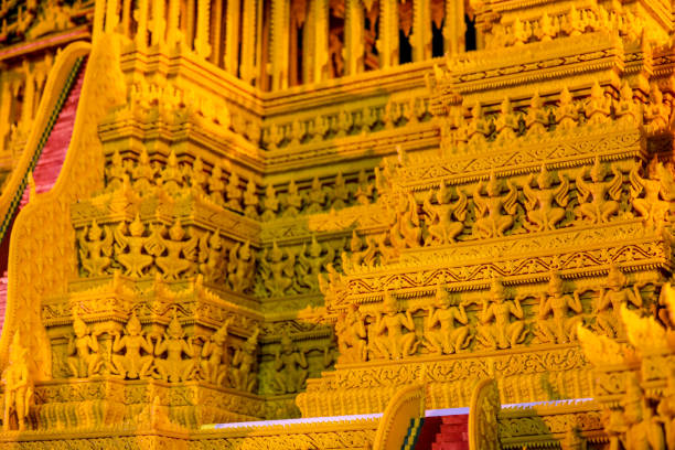 The traditional Prasat Phueng The Bee Castle Procession is an annual event held at the end of the Buddhist Lent season in Sakon Nakhon. It is made from beeswax and candles as construction materials.