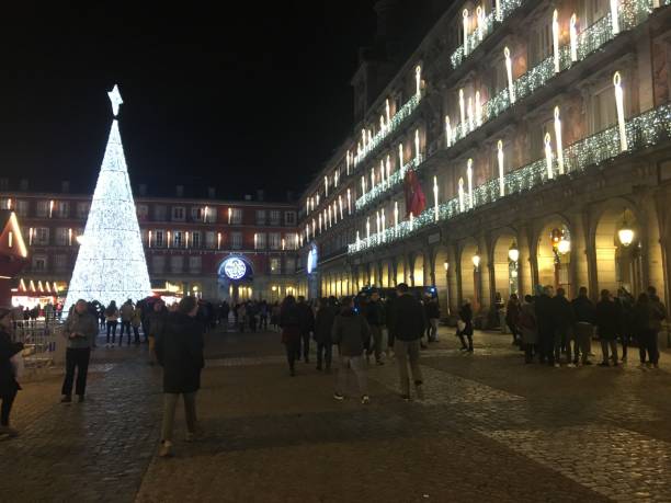 istock Downtown Madrid Outdoor Christmas Lights 2185962287