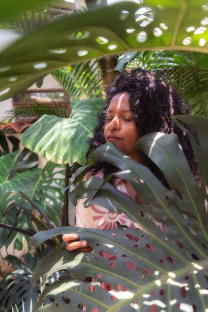 istock Herbalist Woman 2185995031