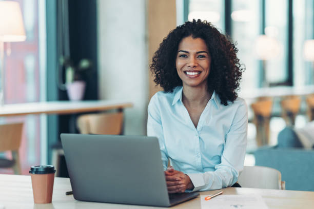 istock Expert advice for your finances 2186472325