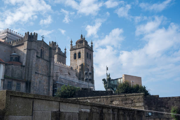 istock Porto Cathedral with Equestrian Statue, Portugal 2186476600