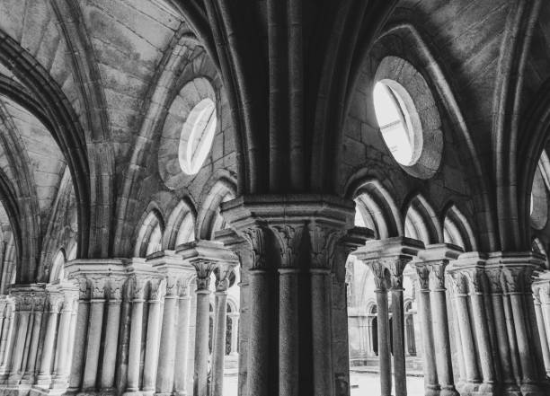 istock Inner Courtyard of the Porto Cathedral (Sé do Porto) 2186476624