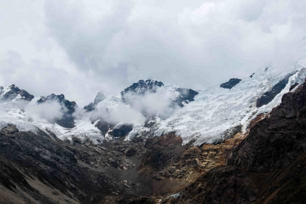 istock View of a mountains 2186569611