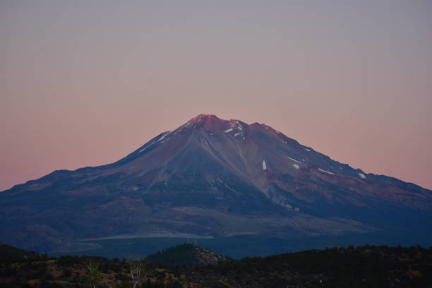 istock shasta mountain summit in sunset light 2186644243