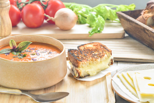 istock Tomato basil soup with a grilled cheese sandwich 2186660367