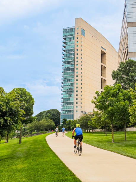 Greenway Trail:    Bikers and Walkers In a Downtown Columbus City Park