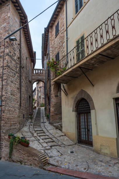 Via Arco di Augusto a Spello in Umbria