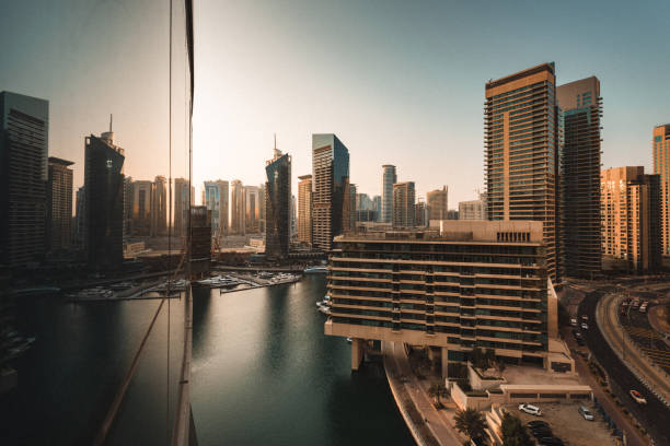 istock dubai marina at sunrise 2186995792