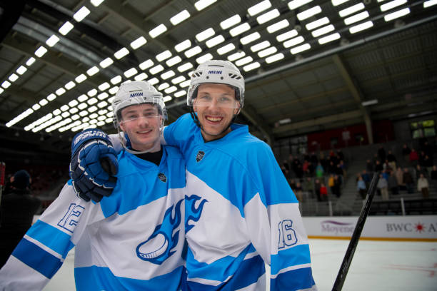 istock Smiling Ice Hockey Teammates Posing Together 2187096939