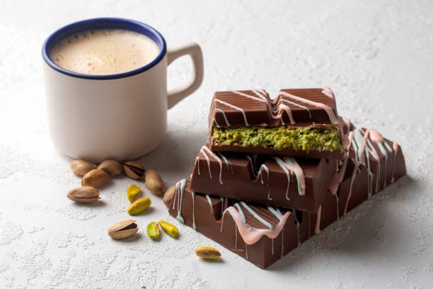 istock Trend Dubai chocolate with pistachio paste and kataifi dough. 2187131999