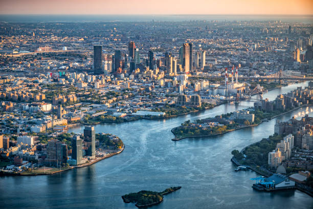 istock Long Island City Skyline 2187207980