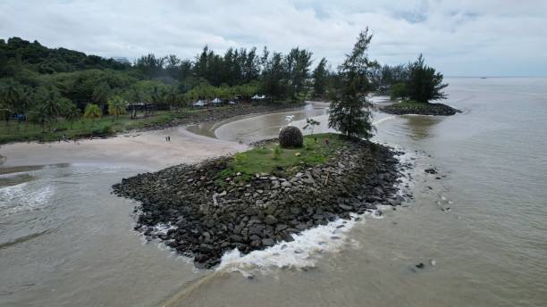 istock The Tanjung Batu Beach of Bintulu 2187222301