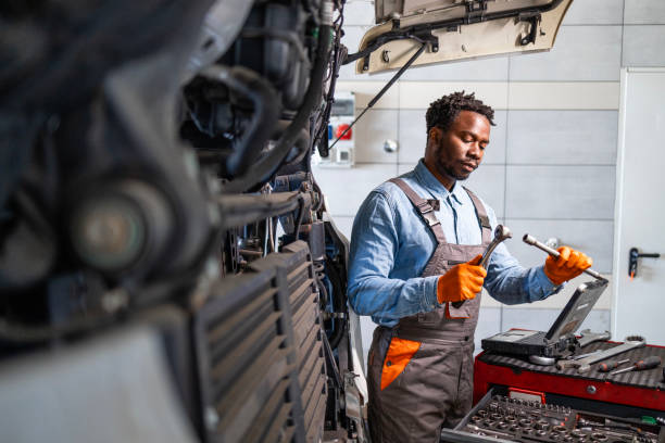 istock Preparation before fixing the truck vehicle. 2187283202