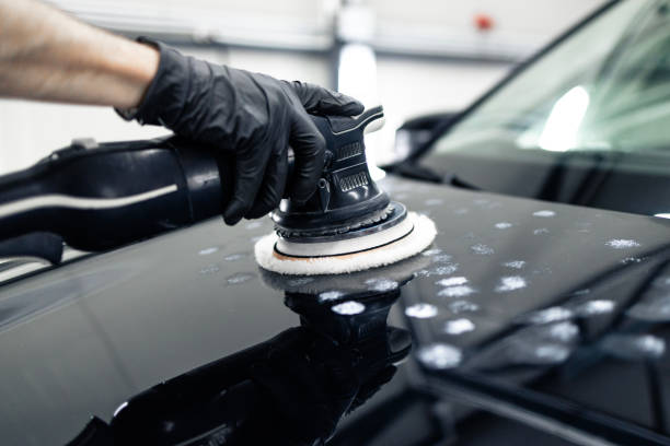 istock Car detailing and polishing work. 2187283233