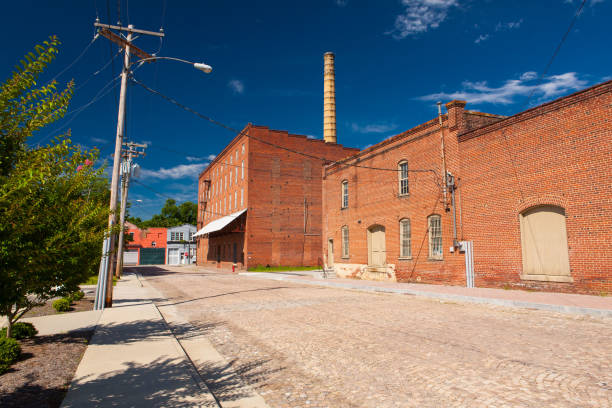 istock Empty street in Danville 2187310858