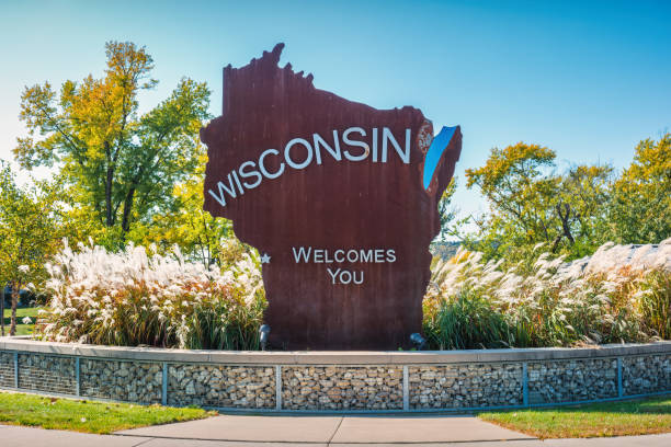 istock Wisconsin Welcome Sign USA 2187342473