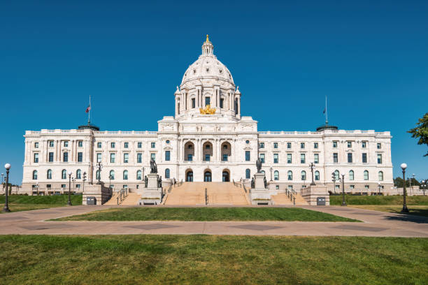 istock Minnesota State Capitol St Paul USA 2187342613